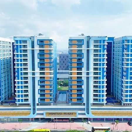 L Condotel Paranaque City Buitenkant foto