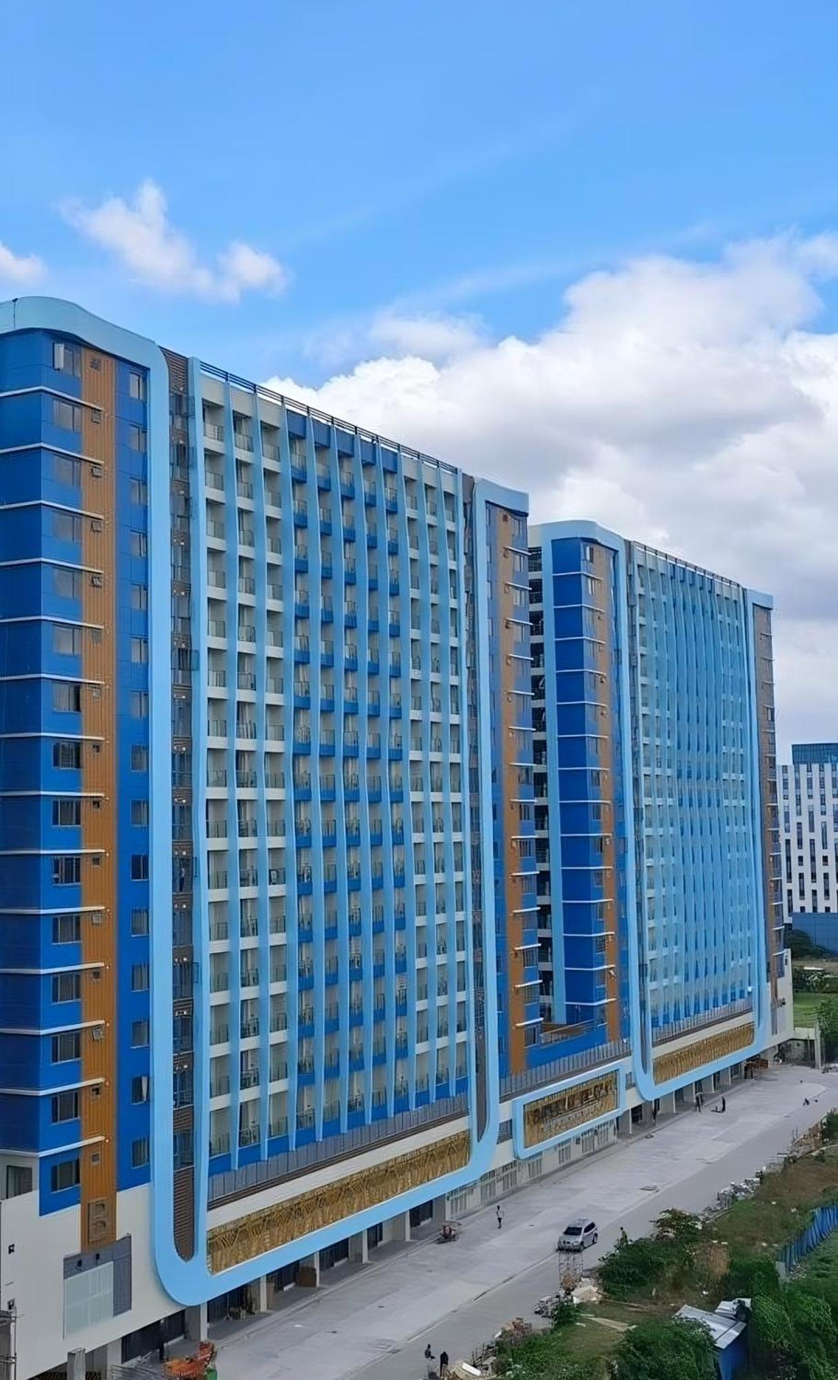 L Condotel Paranaque City Buitenkant foto